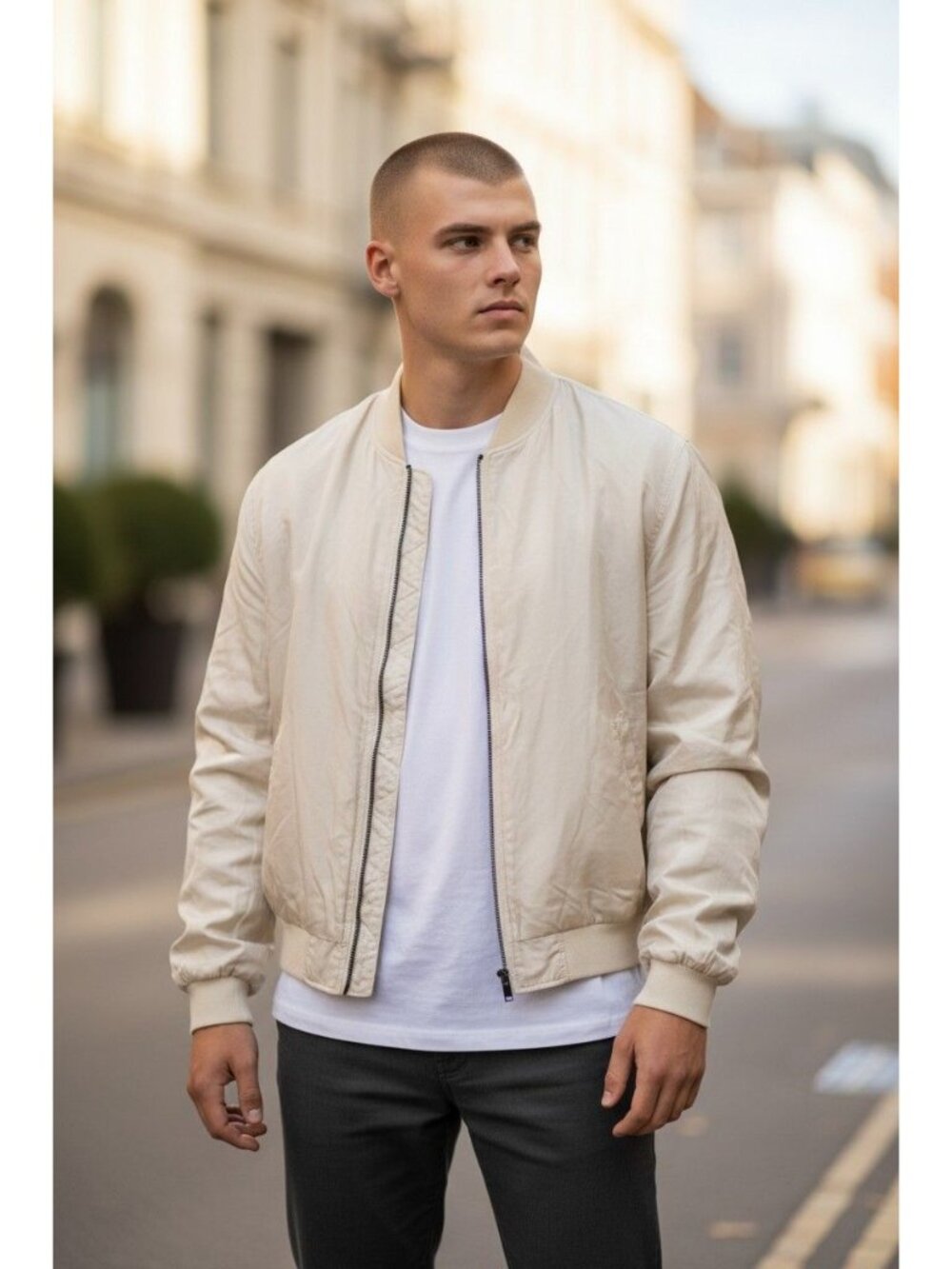 Montage Pour Homme 100% Silk Bomber Jacket pale Yellow Large